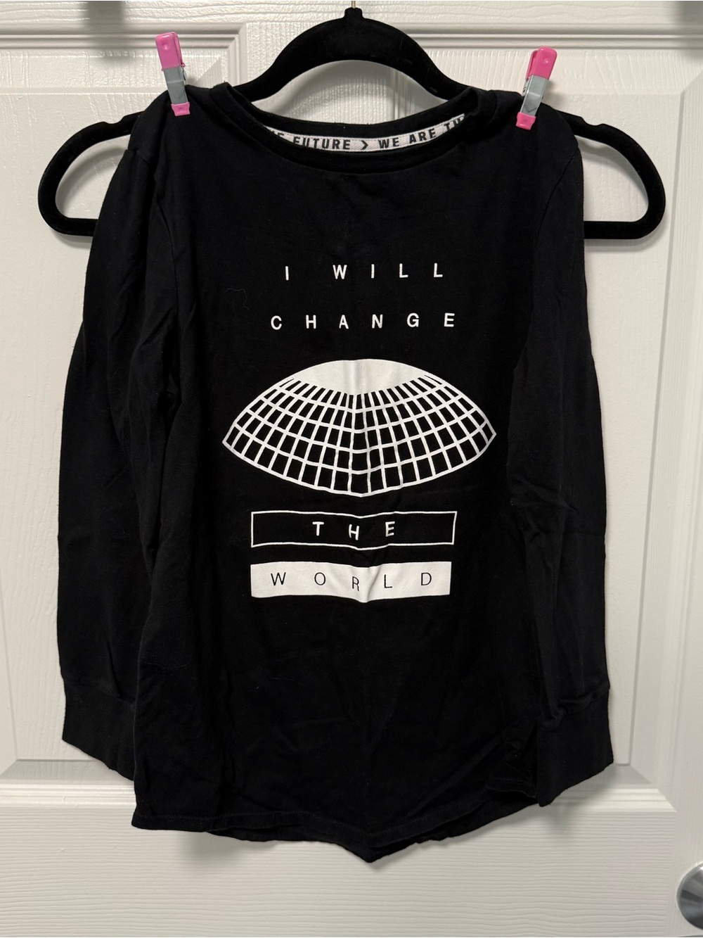 Art Class Girls L/S Tee Top “We Are The Future” “I Will Charge The World” Med